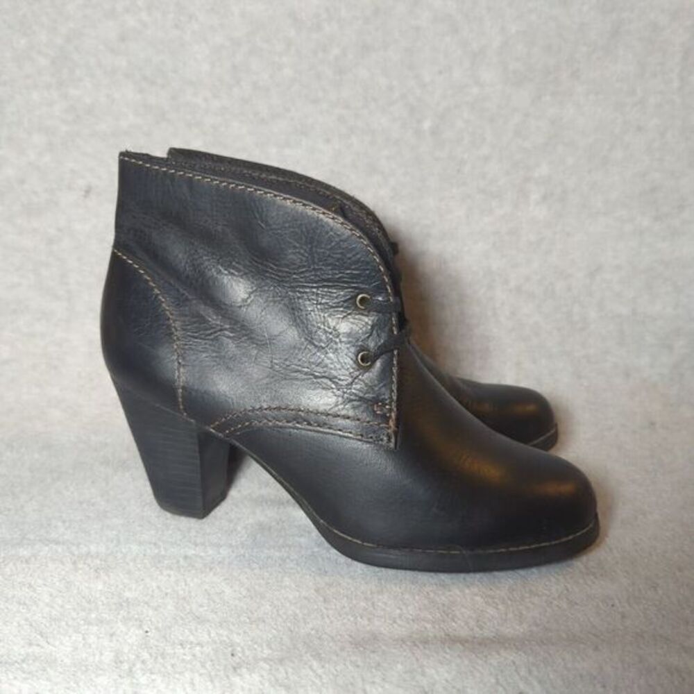 Clarks Women's Bergen Ankle‎ Boot 7.5 Block Heel Lace Up Bootie Black Leather